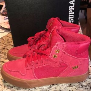 Supra Vaider Skater Sneaker *Red Suede*